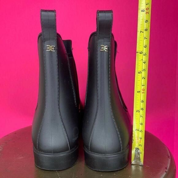 Sam Edelman Tinsley Matte Black Rubber Chelsea Rain Boot Sz 10 - Picture 4 of 7